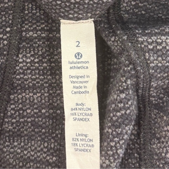 Lululemon Heathered Black Forme Jacket Size 2 - Picture 6 of 7